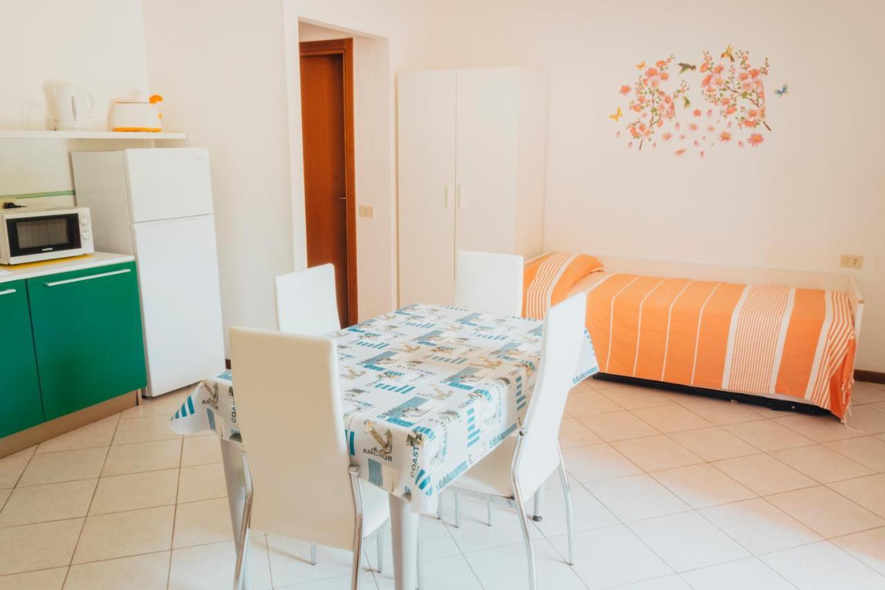 Hotel Villa Rosa Porto Azzurro Extérieur photo