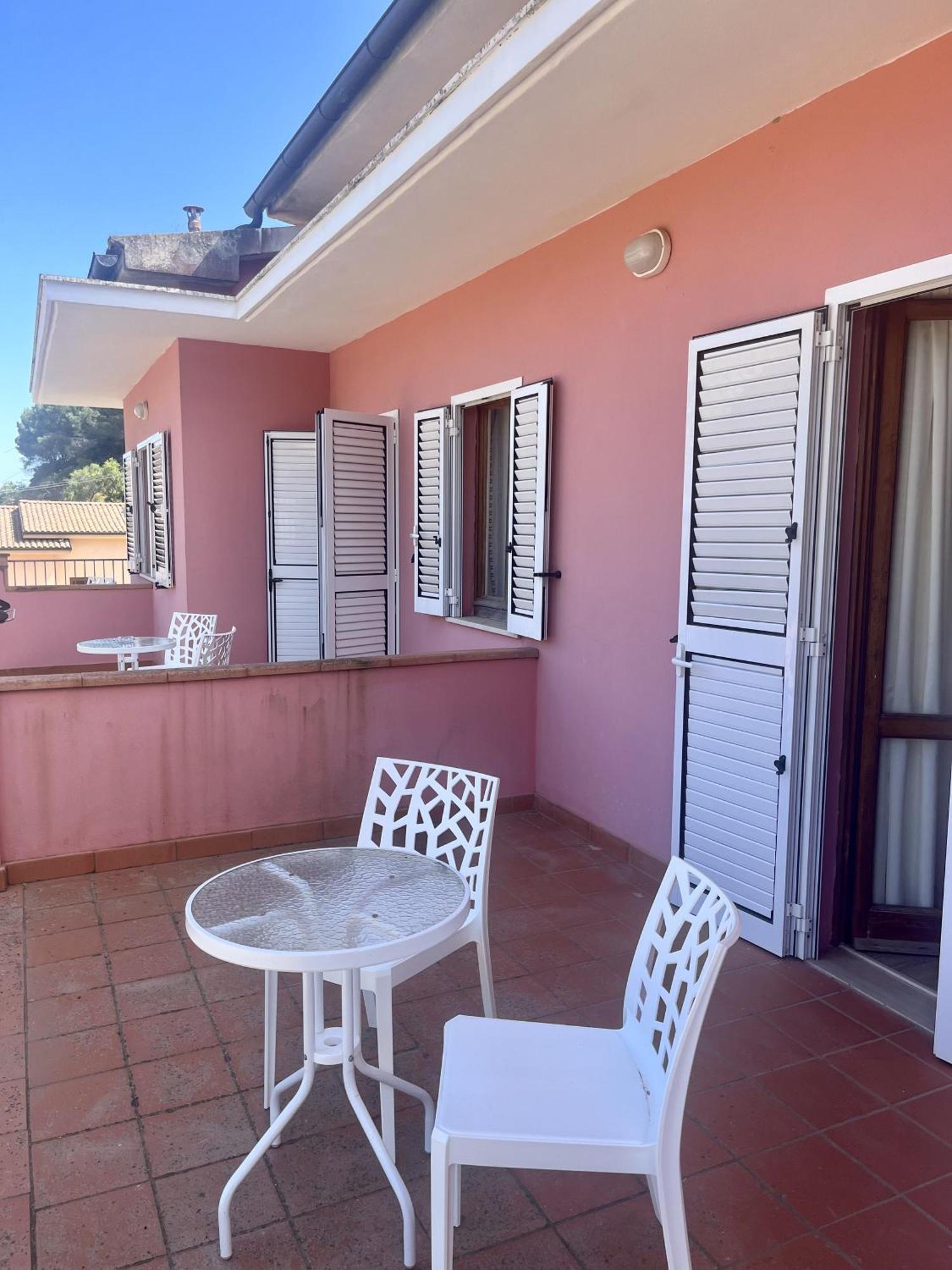 Hotel Villa Rosa Porto Azzurro Extérieur photo